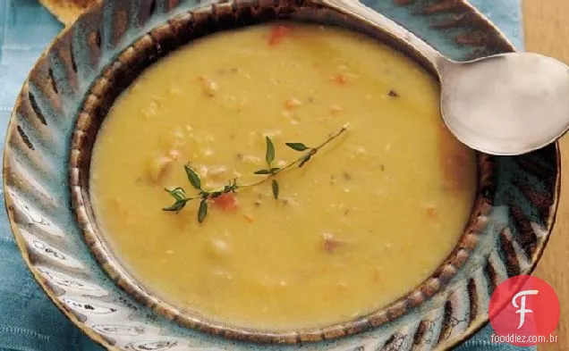 Sopa de ervilha dourada e presunto