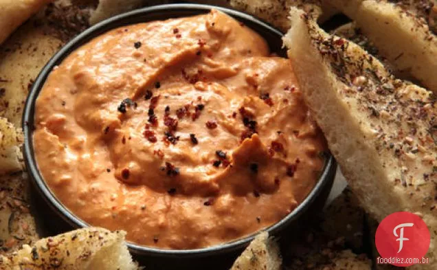 Feta batida com pimentão doce e picante