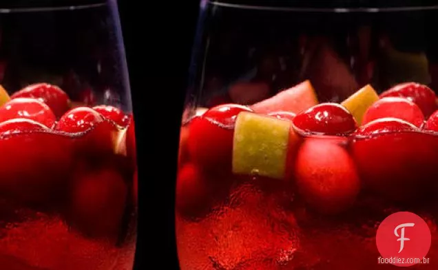 Spiced Cranberry Sangría