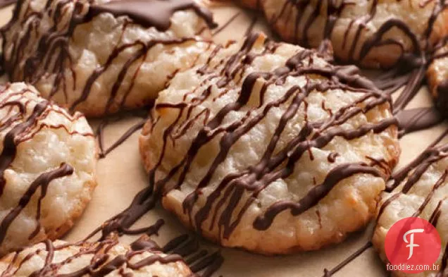 Macaroons De Coco Regados Com Chocolate