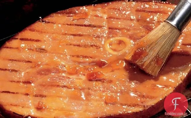 Bife de presunto grelhado com molho de mostarda