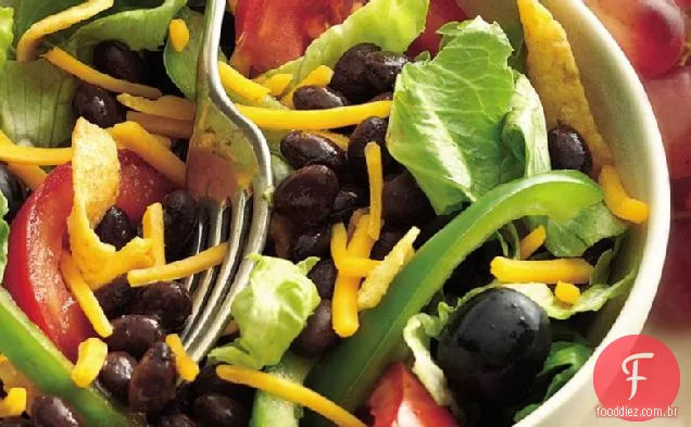 Salada Fiesta taco com feijão