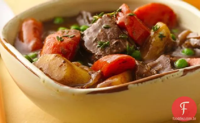 Ensopado De Carne De Cebola Caramelizada Com Fogão Lento