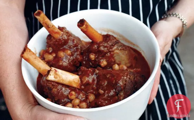 Merguez-temperado Cordeiro Shanks com grão de bico