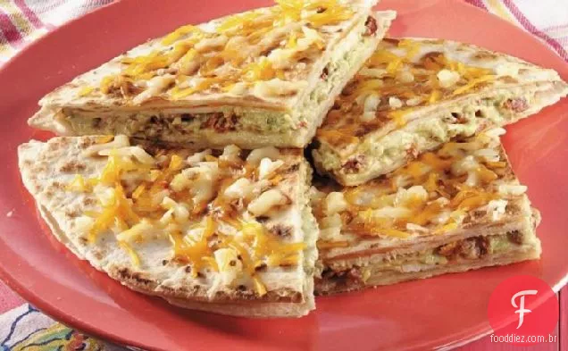 Quesadillas De Peru Defumado