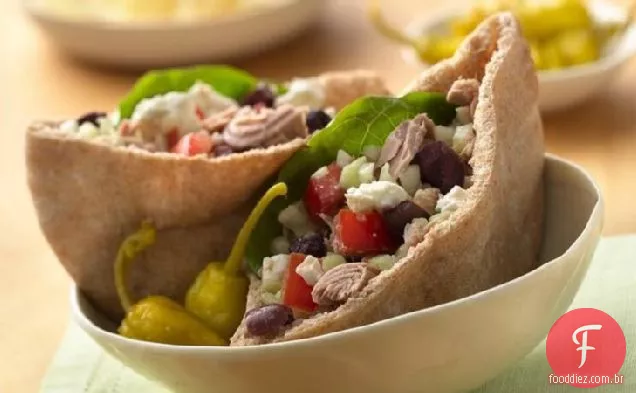 Salada de atum Grego Pita sanduíches com queijo Feta