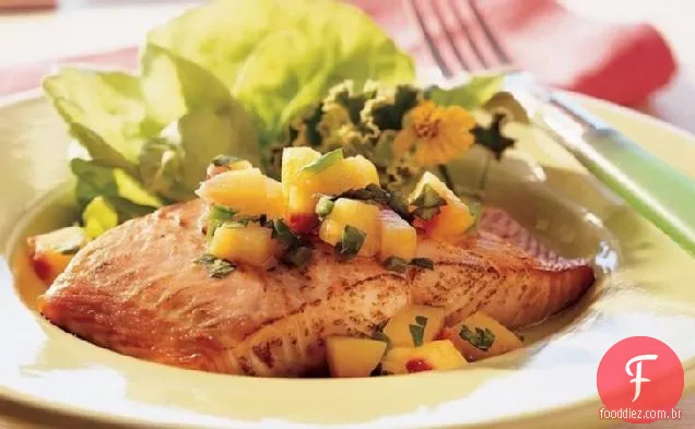 Salmão grelhado com Salsa nectarina