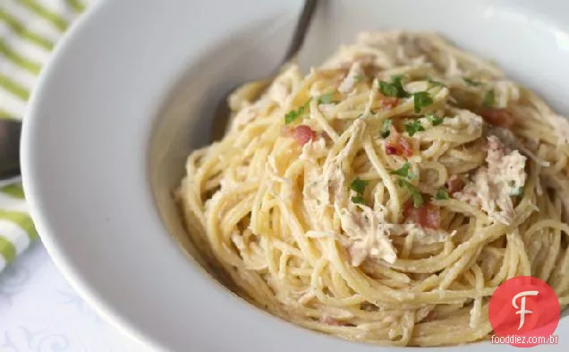 Bacon de fogão lento-frango e macarrão Rancho