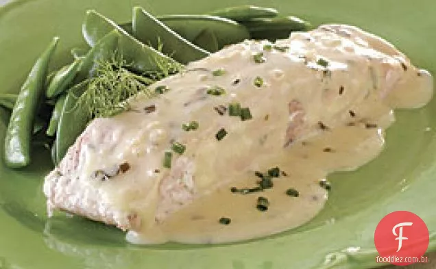 Salmão assado no forno em limão-estragão Crème Fraîche