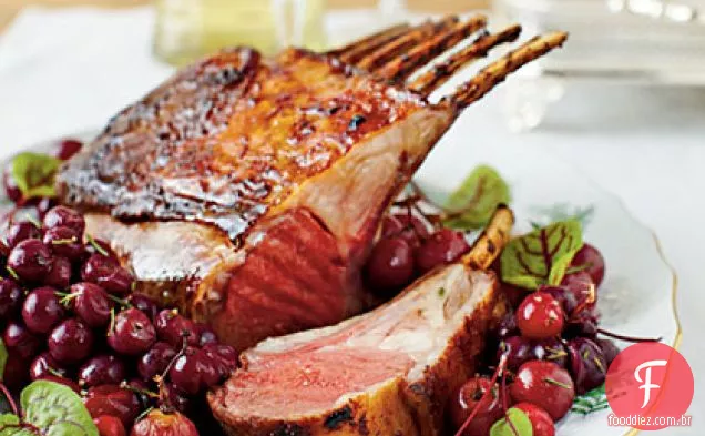 Cordeiro vitrificado com caril de mel com uvas torradas e Cranberries