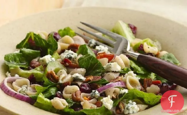 Salada de macarrão com Cranberry, Bacon e queijo azul