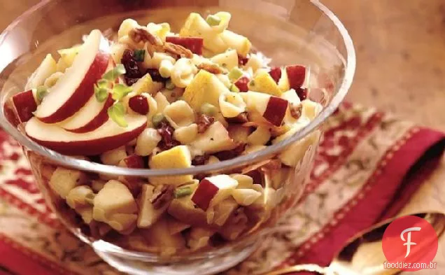 Salada De Macarrão De Frutas De Inverno