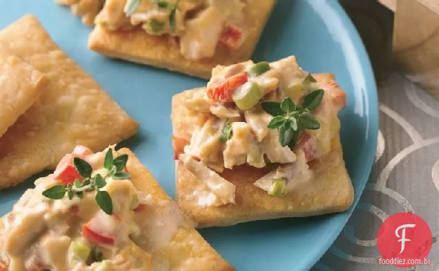 Aperitivos De Salada De Frango Tailandês