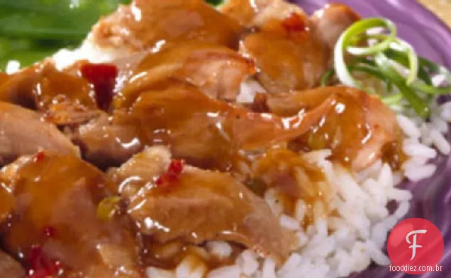 Coxinhas de peru com molho de ameixa