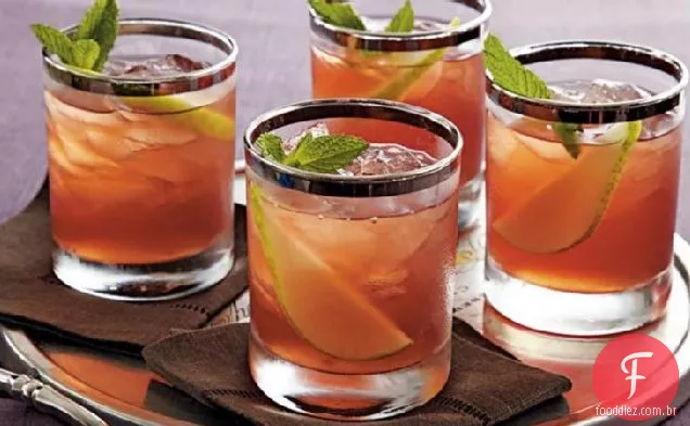 Coquetel de Pêra e Cranberry