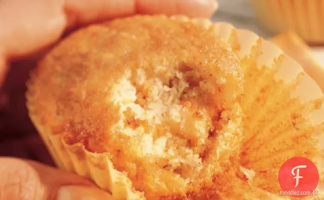 Banana-Toffee Picnic Cupcakes