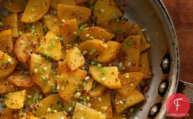 Rutabaga com mostarda e cebolinha