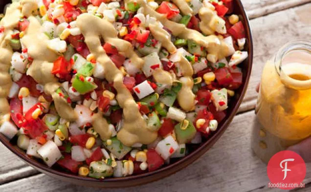 Tomate, Tomatillo e Salada De Milho Com Molho De Abacate