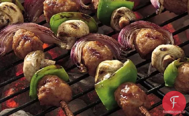 Kabobs de Almôndega agridoce grelhados