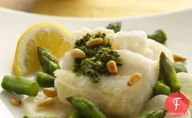 Pacotes de peixe assado com pasta de salsa chinesa