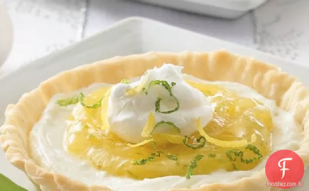 Tortas Individuais De Creme De Limão E Limão