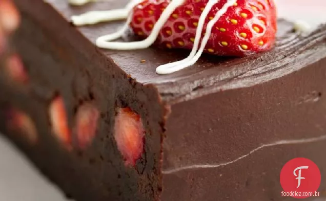 Bolo de Trufa De Morango Fudge Lover's