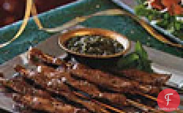Cordeiro espeto com Pesto de amêndoa e hortelã