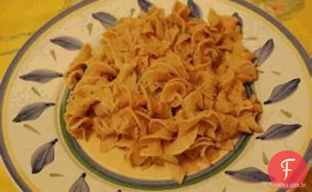 Atum Cremoso Com Estragão E Macarrão De Ovo
