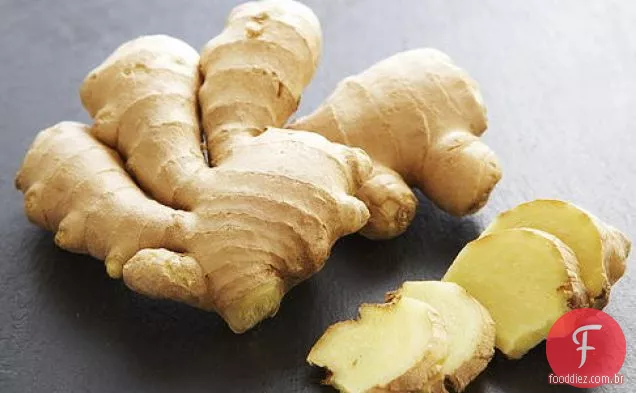 Costeletas de cordeiro grelhadas com sabores asiáticos