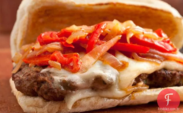 Sanduíches italianos de Linguiça de veado com pimentão e cebola