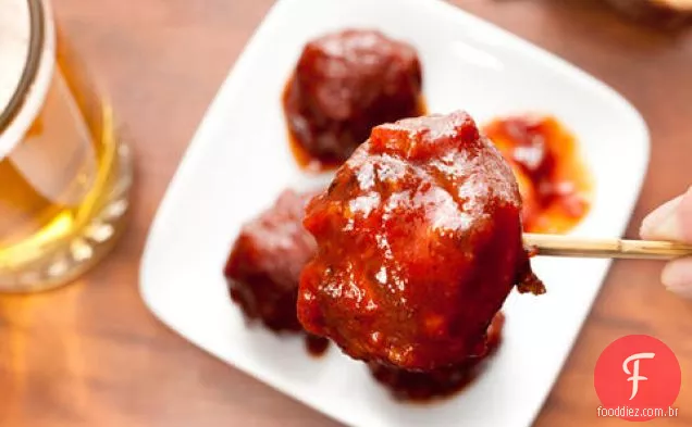 Almôndegas de alce com molho de churrasco Bourbon