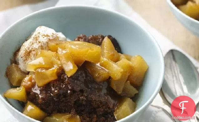Bolo De Pudim De Gengibre De Maçã Com Fogão Lento