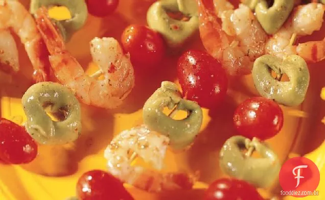 Tortellini-Camarão Kabobs
