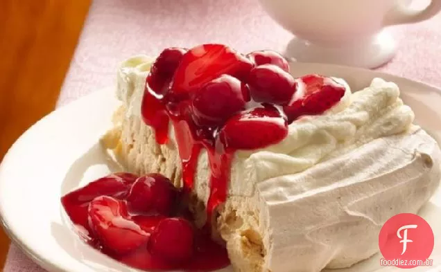 Cereja-Bagas Merengue Torte