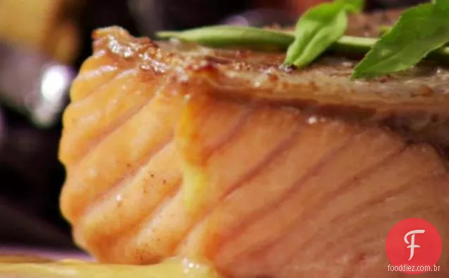 Salmão De Pele Crocante