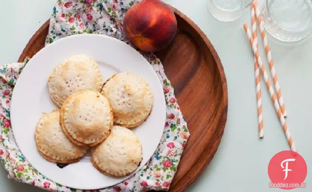 Tortas de mão de pêssego e Cream Cheese
