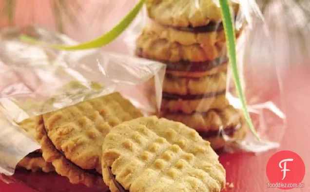 Biscoitos De Manteiga De Amendoim Recheados Com Fudge