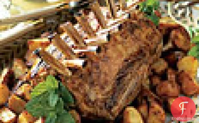 Grelhas assadas de cordeiro com batatas novas e Pesto De Hortelã