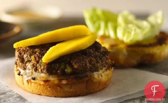 Hambúrgueres de Curry indiano com Chutney Mayo