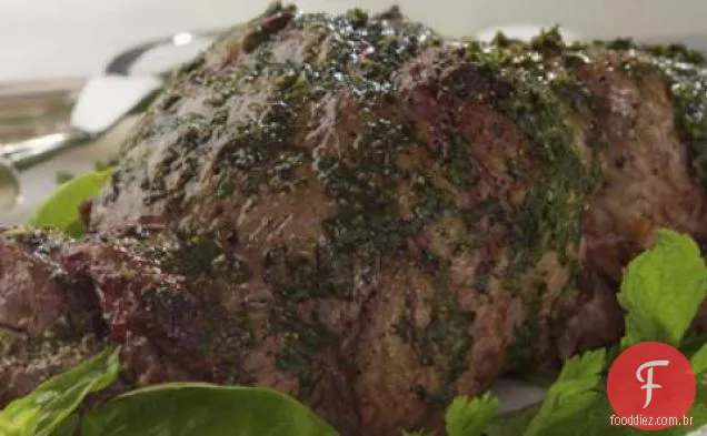 Pesto De Hortelã Esfregou A Perna Da Receita De Cordeiro