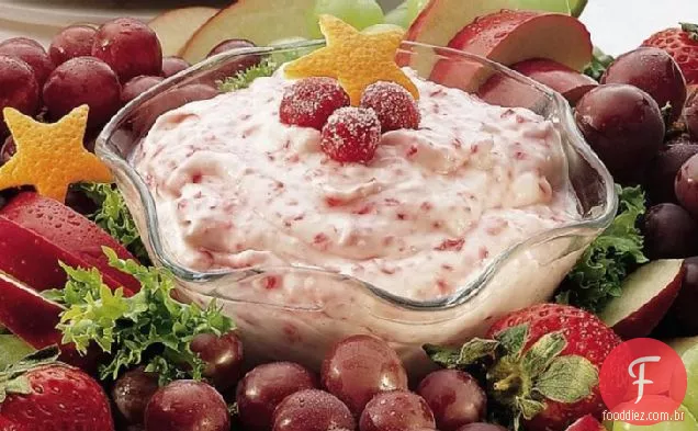 Cranberry Fluff Fruit Dip com grinalda de frutas