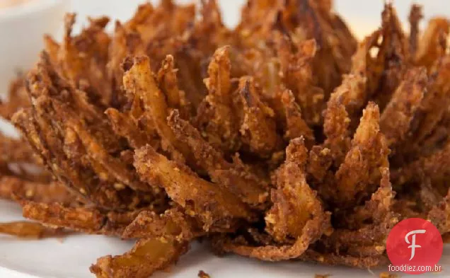 Cebola em flor Chex® com Bacon Chipotle Dip