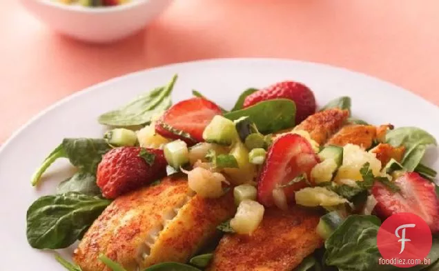 Salada de tilápia com Salsa de morango e abacaxi