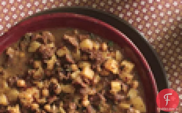 Ensopado de cordeiro com sabores turcos