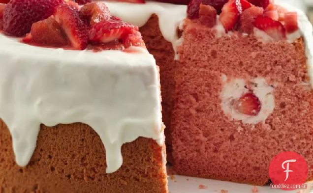 Bolo Chiffon Ruibarbo Morango