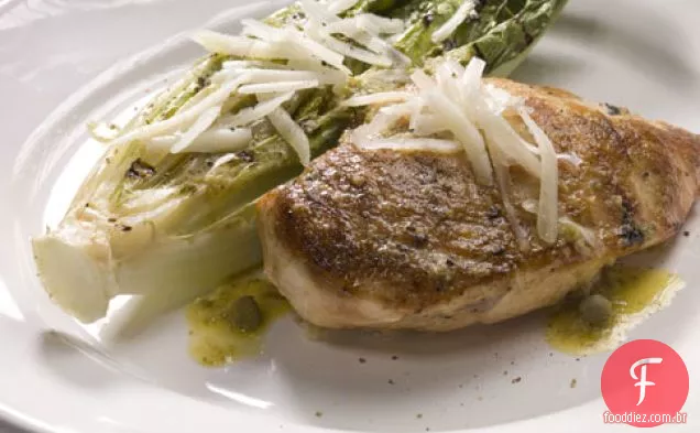 Frango Grelhado E Romaine Com Molho De Alcaparras