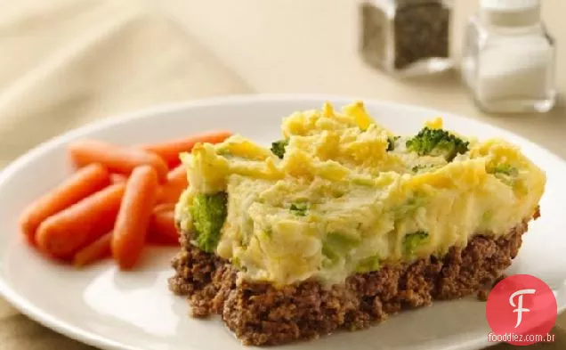 Caçarola De Pão De Carne Com Cobertura De Batata