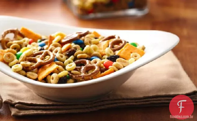 Dulce De Leche Cheerios ® Snack Mix