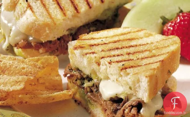 Carne-Pesto Panini