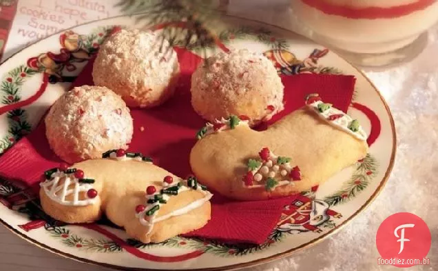 Peppermint Snowball Cookies